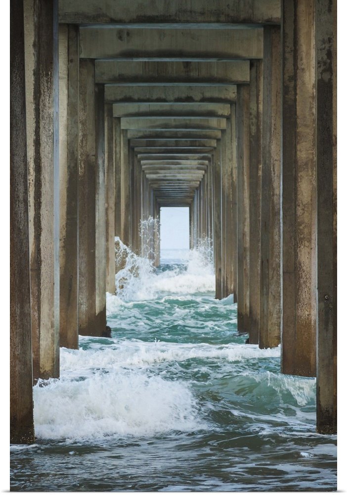 Pillars of the Sea: A Geometric Coastal Ocean Wall Art for Modern Homes