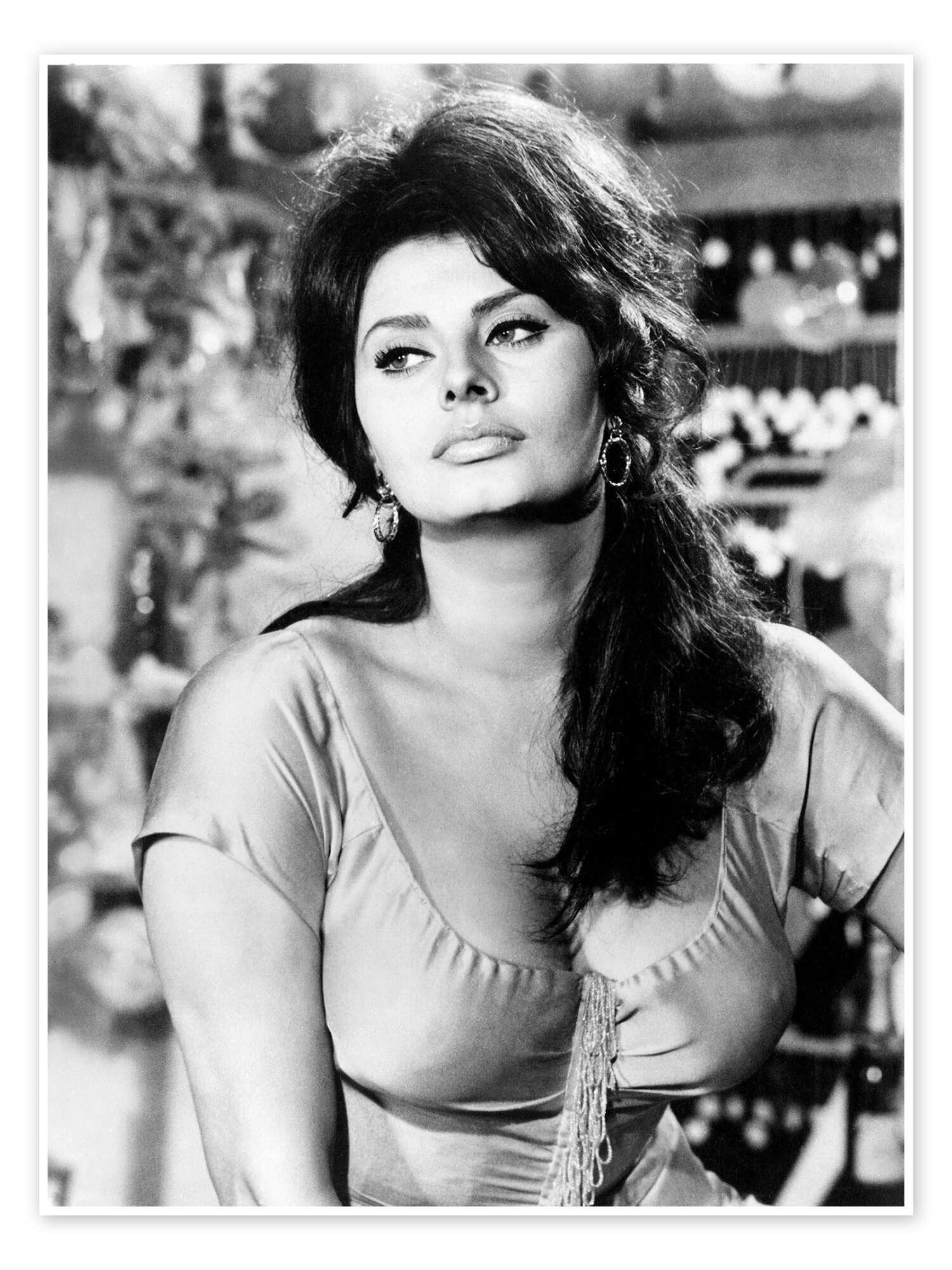 Timeless Allure: A Vintage Hollywood Movie Wall Art of Sophia Loren