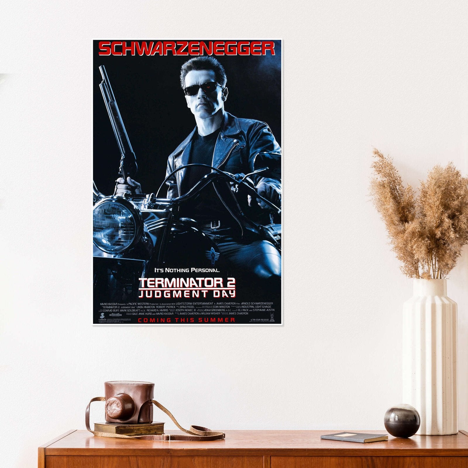 Terminator 2: Judgment Day - An Iconic Vintage Sci-Fi Movie Poster